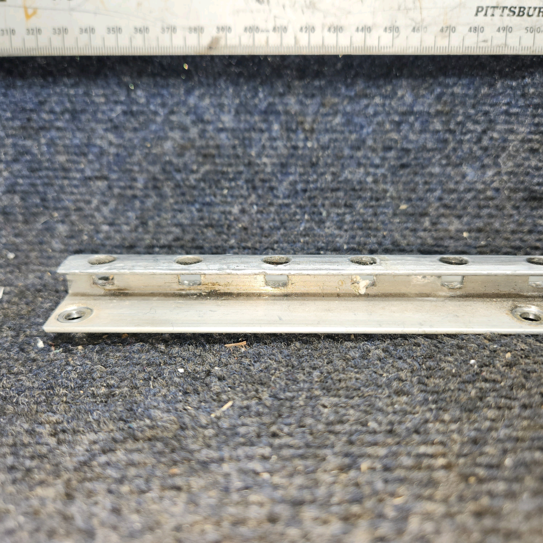 Used aircraft parts for sale, 0410219-1 cessna 150G Outboard Seat Rail Assembly