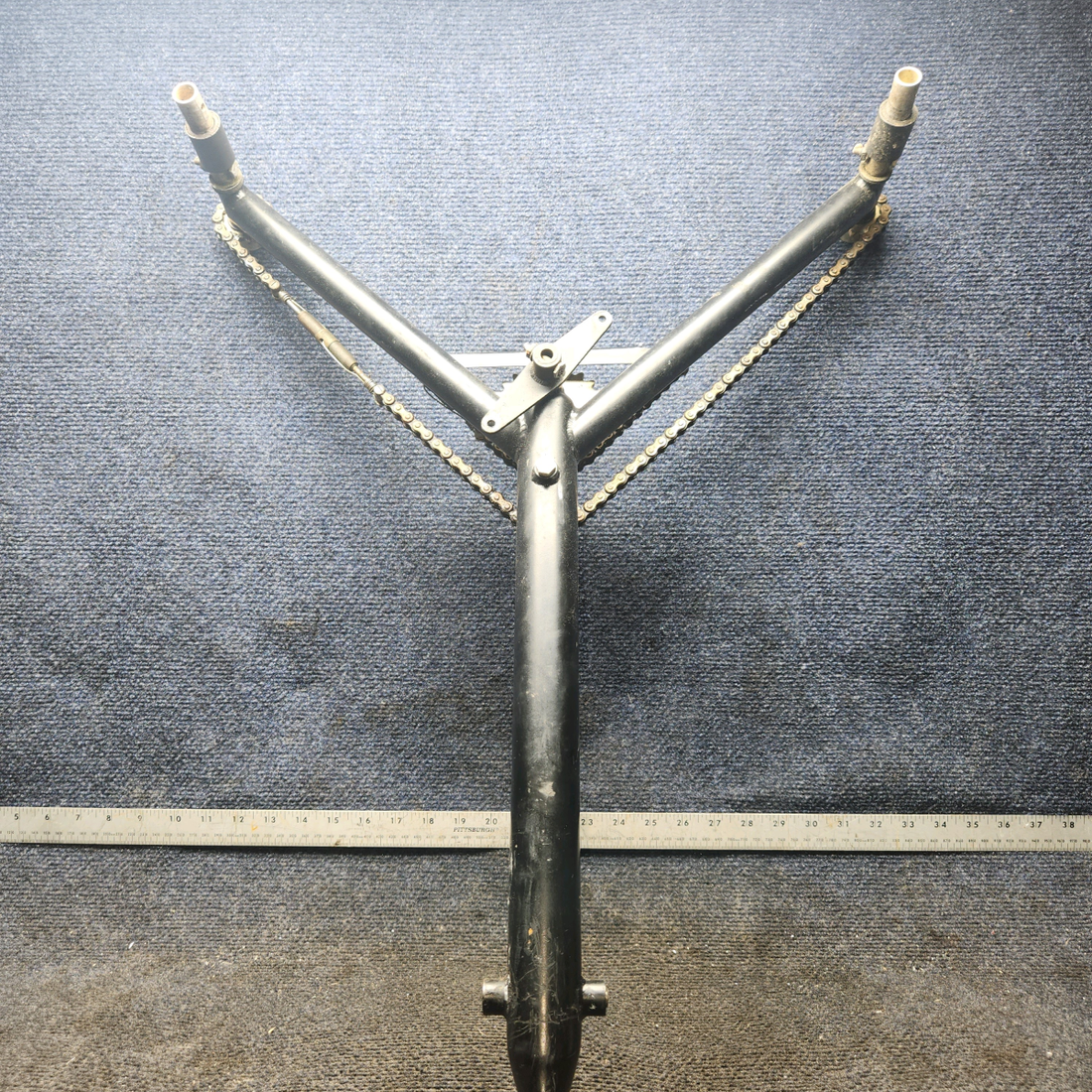 Used aircraft parts for sale, 0413368-1 cessna 150G Control “Y” Yoke Weld Assy with Chains and Gears