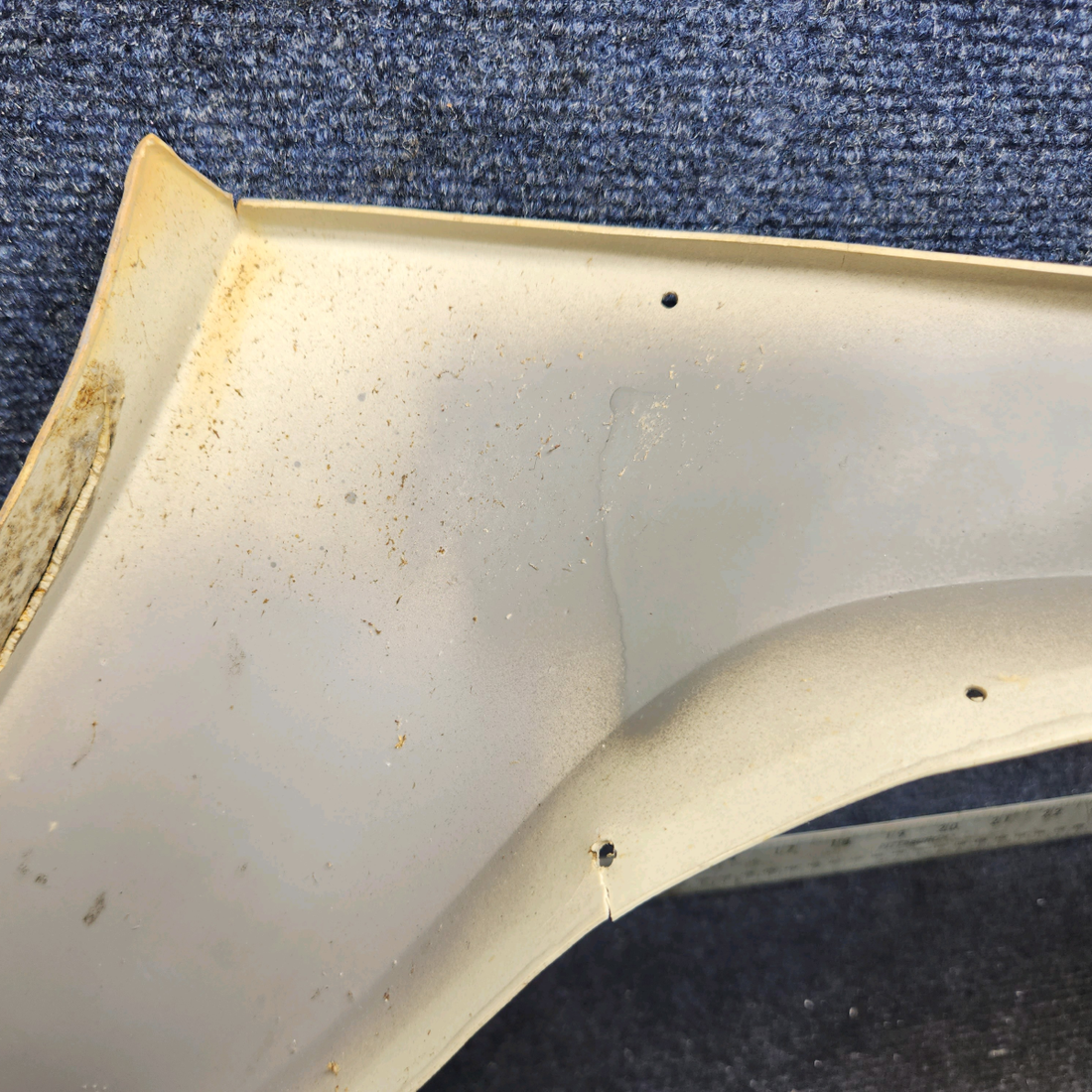 Used aircraft parts for sale, 0515027-10 Cessna 172RG Window Molding – RH