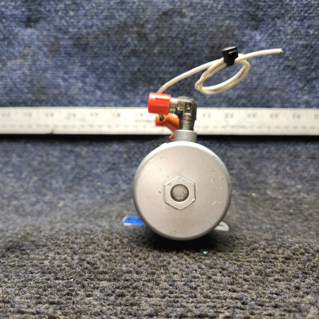 Used aircraft parts for sale, 476-088 Bendix Electronic Fuel Pump 24V