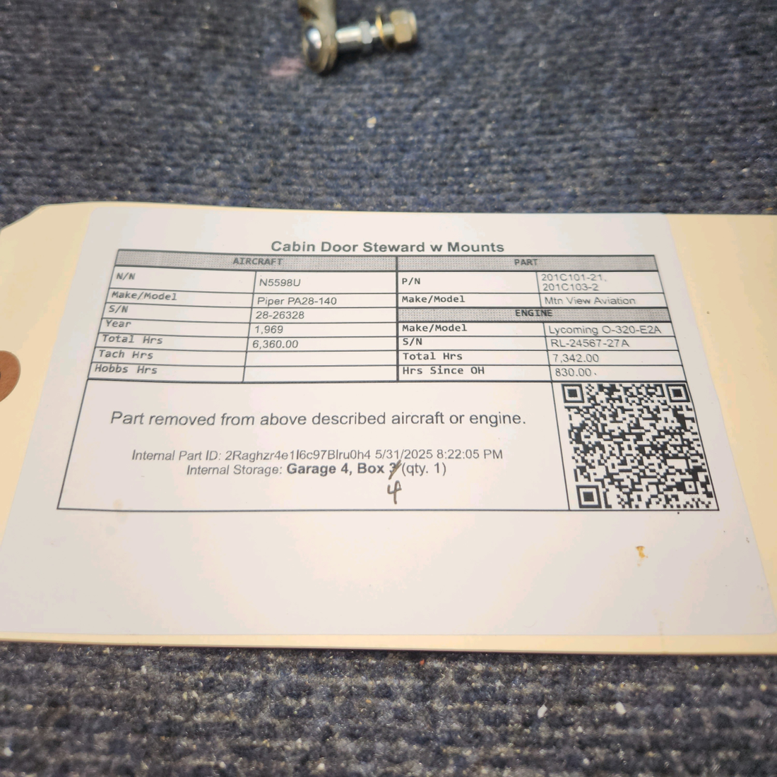 Used aircraft parts for sale, 201C101-21, 201C103-2 Mtn View Aviation Piper PA28-140 Cabin Door Steward w/ Mounts