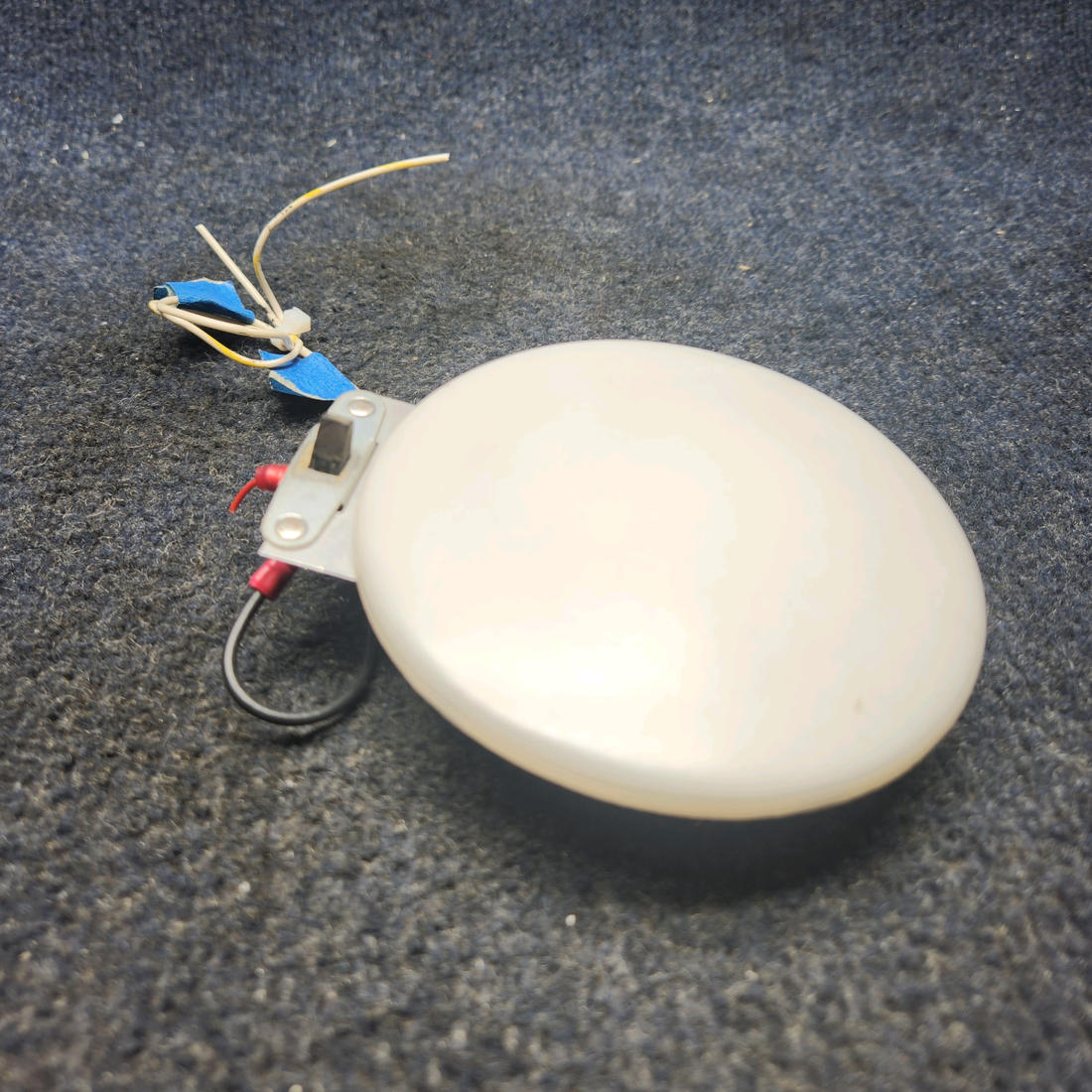 Used aircraft parts for sale, 66632-000 PIPER PA28-140 REFLECTOR DOME LIGHT ASSY (VOLTS: 14)