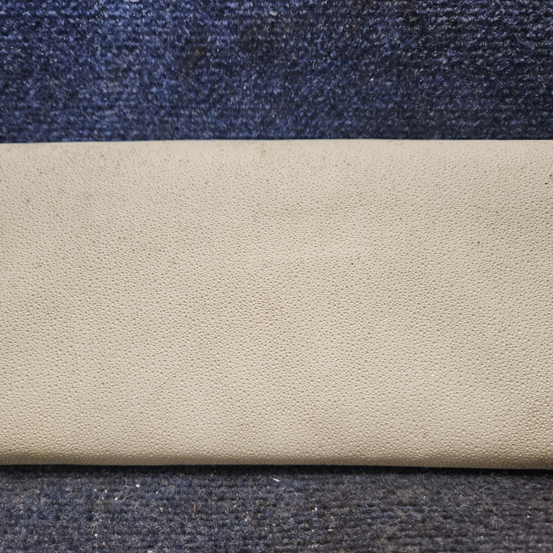 Used aircraft parts for sale, 0700122-1, 0700122-1 Cessna 172E Sun-Visor Set LH & RH with brackets