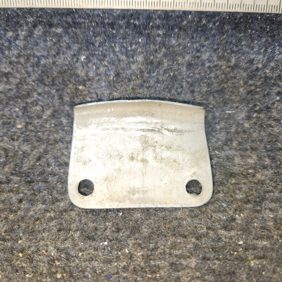 Used aircraft parts for sale, 0413025-2 cessna 150G Striker Plate Assembly
