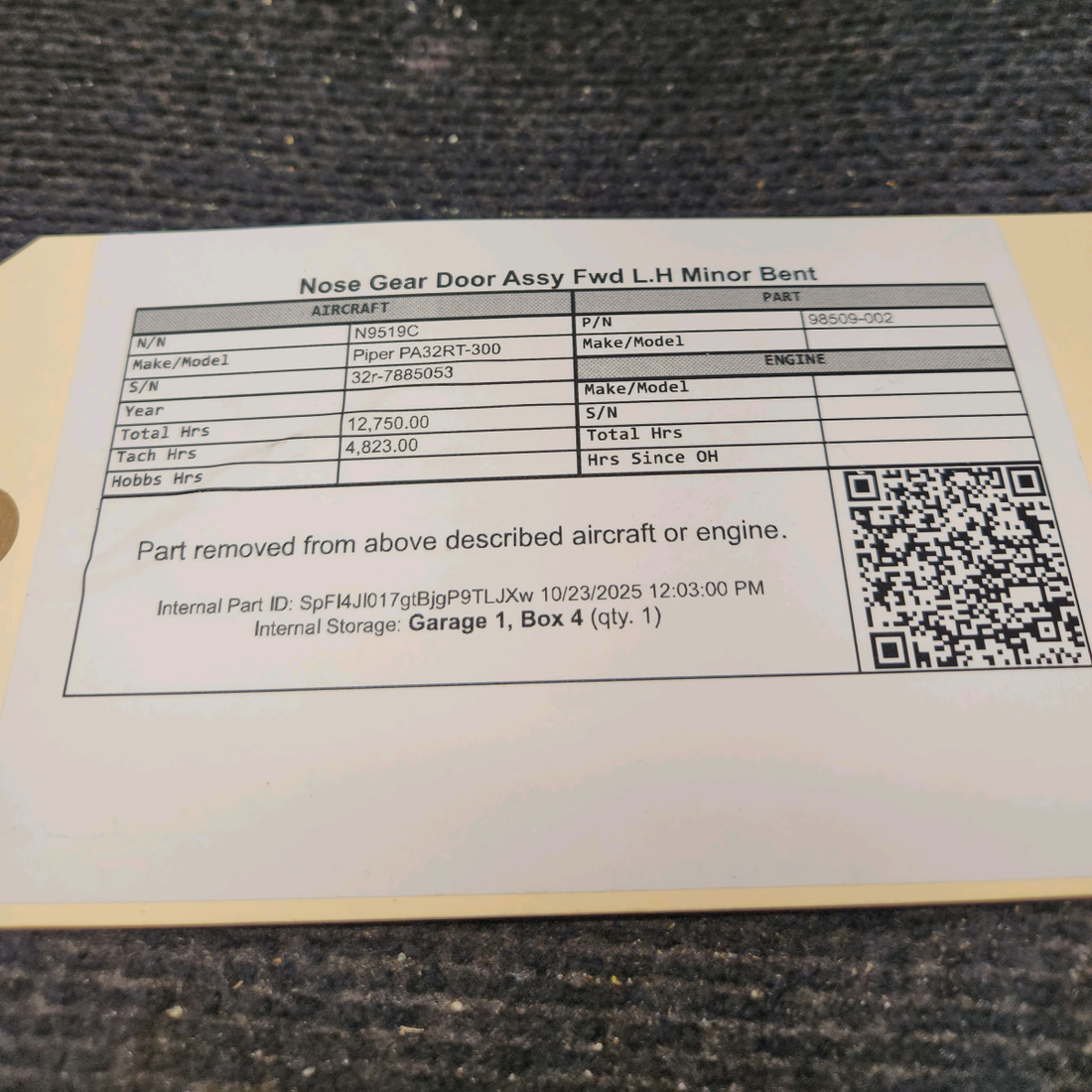 Used aircraft parts for sale, 98509-002 Piper PA32RT-300 Forward Nose Gear Door Assembly - LH