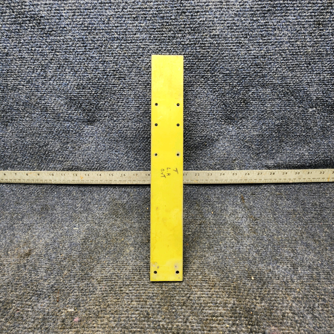 Used aircraft parts for sale, 33-534031-31 Beechcraft F33A SIDE SEAT TRACK / REAR INDBOARD OR OUTBOARD