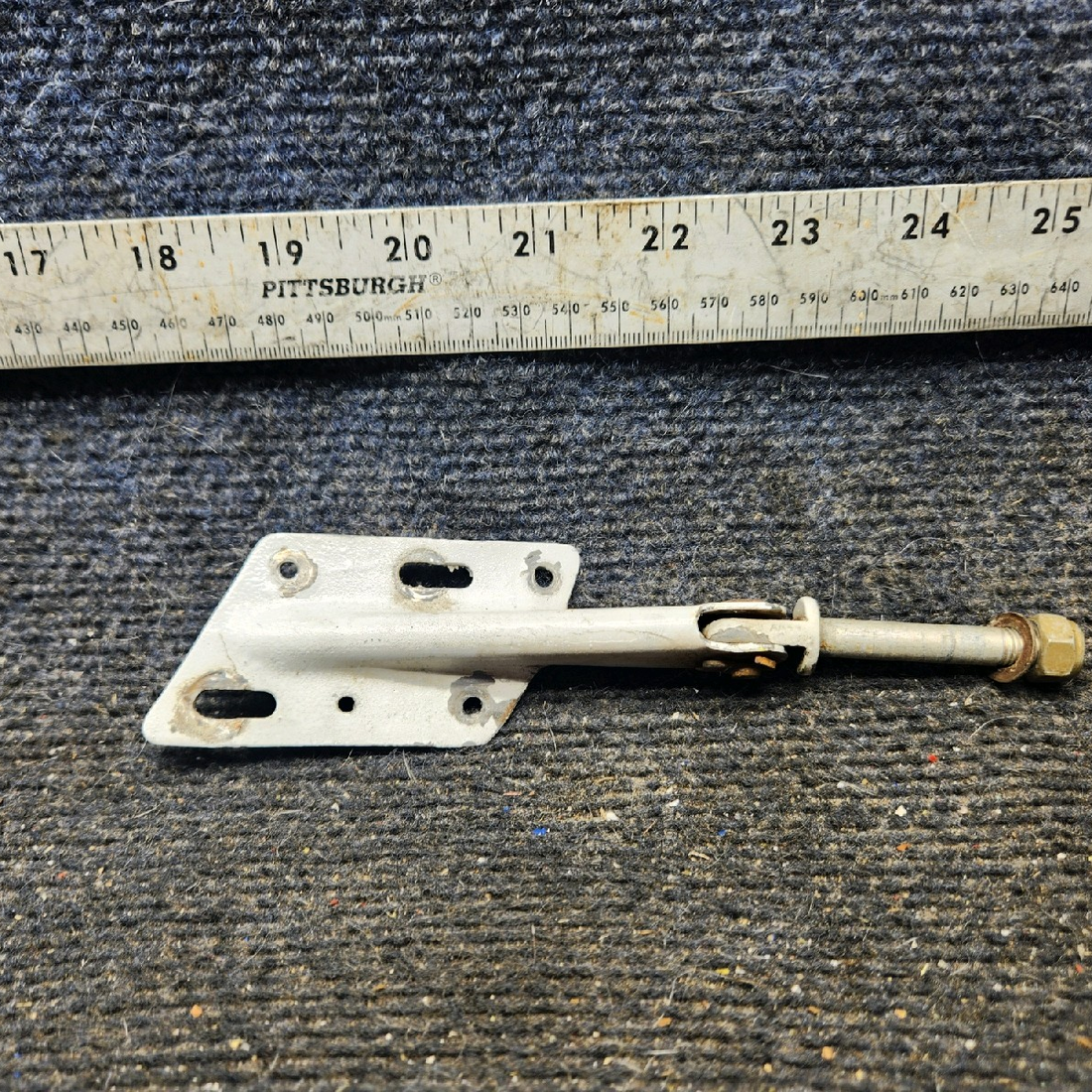 Used aircraft parts for sale, 79475-008 piper PA-28-181 Lower Cabin Door Hinge Assembly