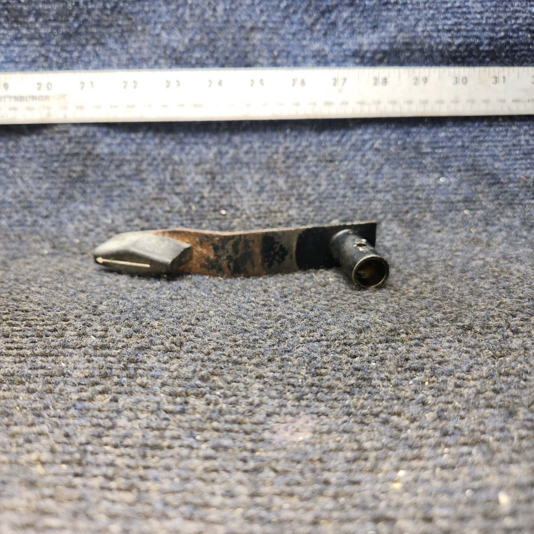 Used aircraft parts for sale, 69088-005 Piper PA32RT-300 Lever Assy Fuel Selector Control