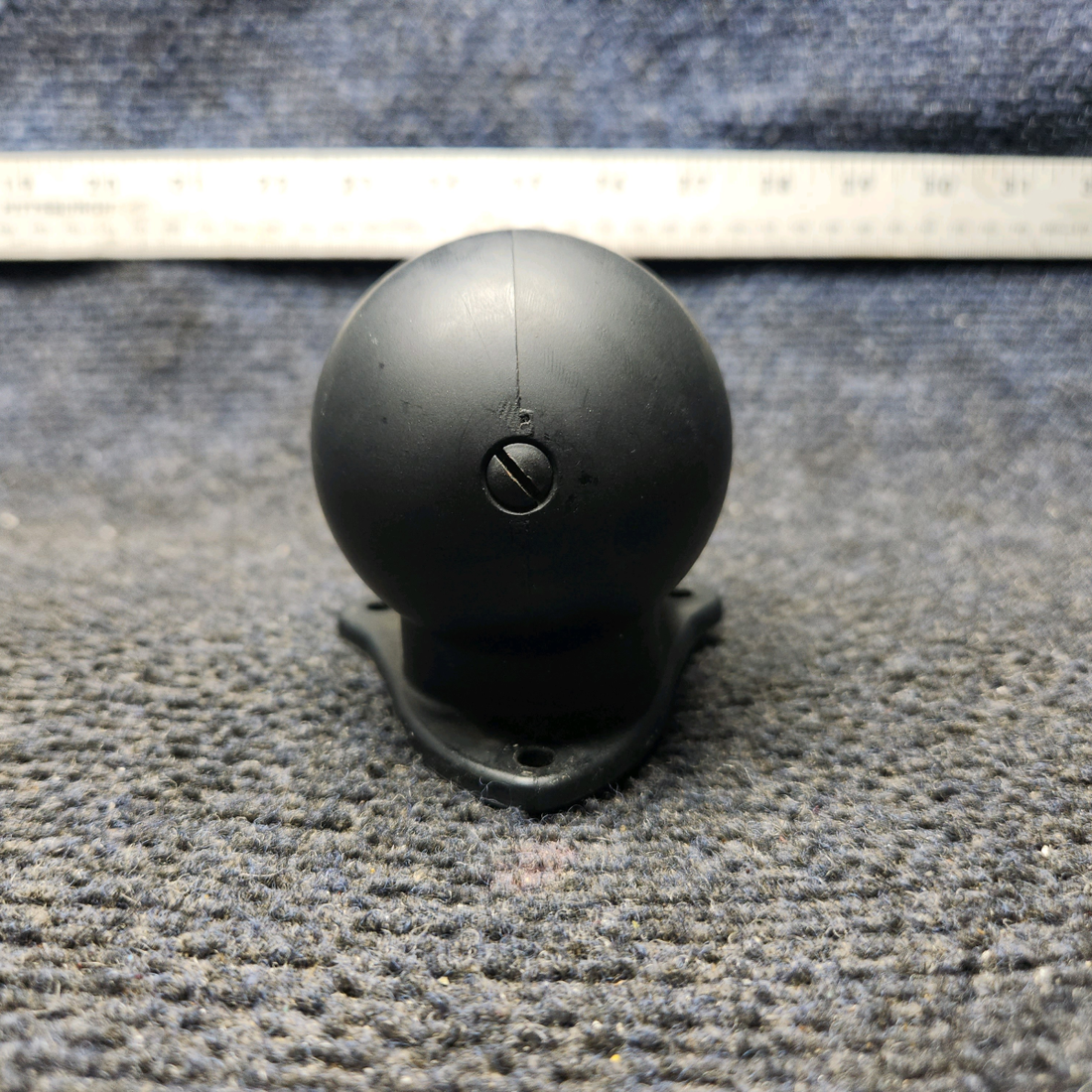 Used aircraft parts for sale, C2400-L4P Piper PA28-140 Dash-Mounted Lighted Compass Indicator