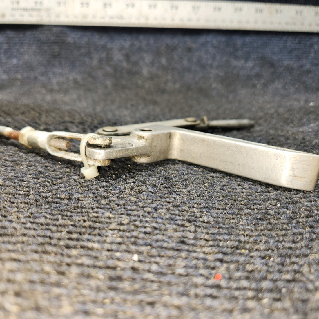 Used aircraft parts for sale, 68976-000 Piper PA32RT-300 Aft Latch Assy Cargo Door