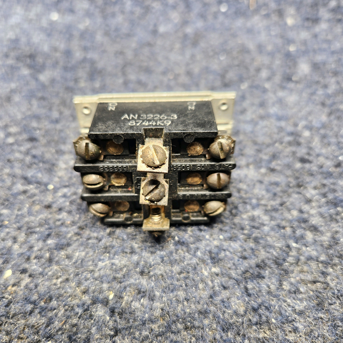 Used aircraft parts for sale, AN3226-3 BEECHCRAFT F35 BEECHCRAFT BONANZA TOGGLE SWITCH