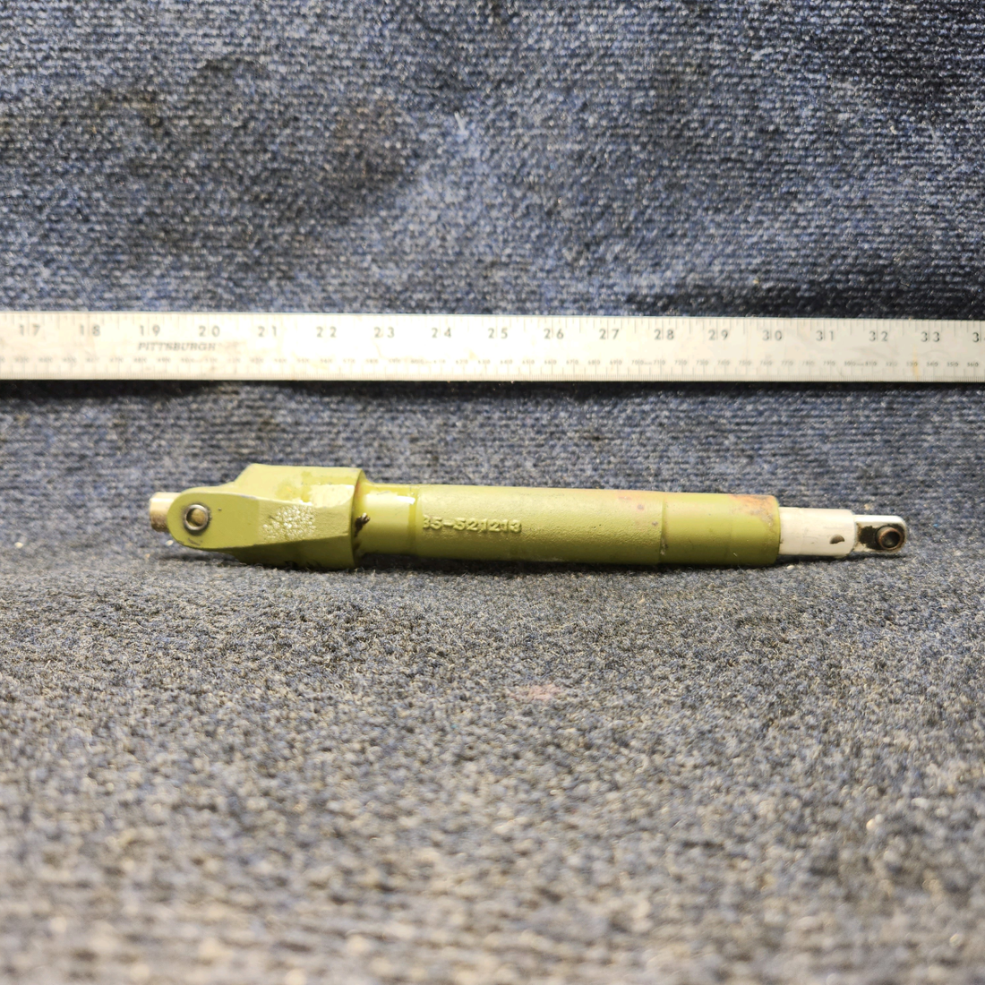 Used aircraft parts for sale, 35-521213 BEECHCRAFT 95-55B Beech Flap Actuator Assembly - RH