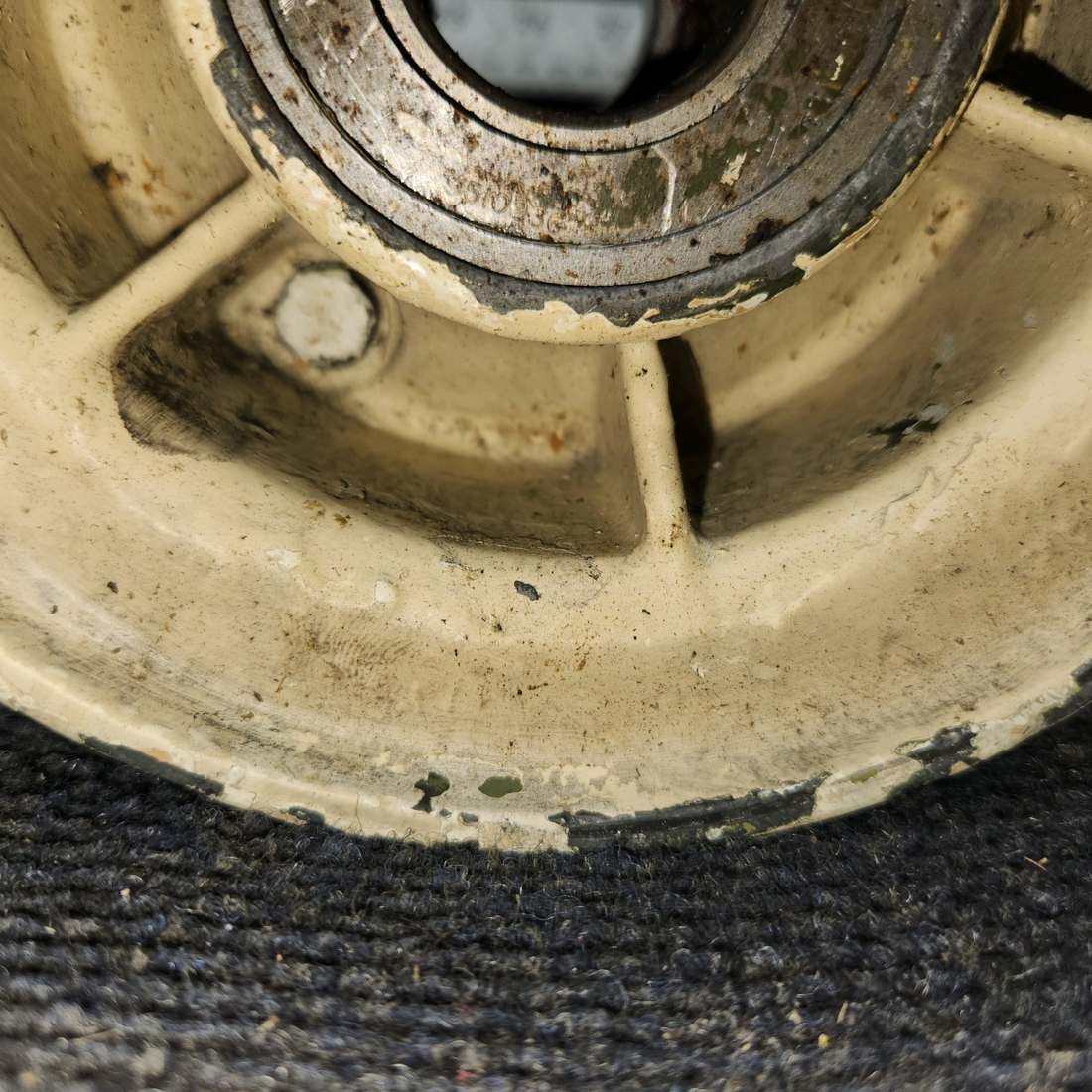 Used aircraft parts for sale, 9520653 GoodYear BEECHCRAFT F35 Nose Wheel Assembly 5.00-5