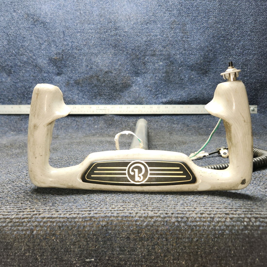 Used aircraft parts for sale, 35-380060-19 Beechcraft C23 SUNDOWNER Control Wheel Assy - RH