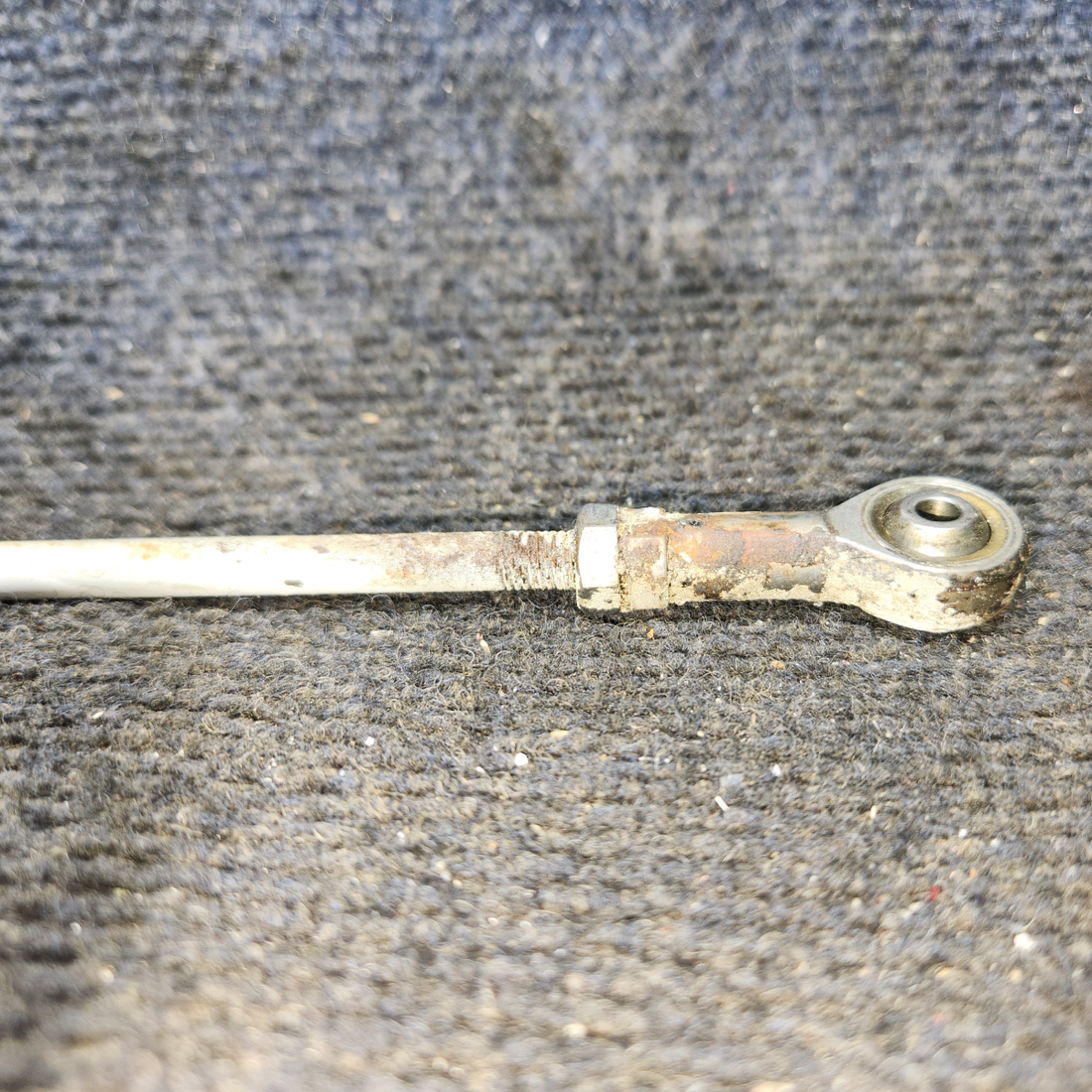 Used aircraft parts for sale, 0523537 cessna 150G Flap Push-Pull Rod Assembly