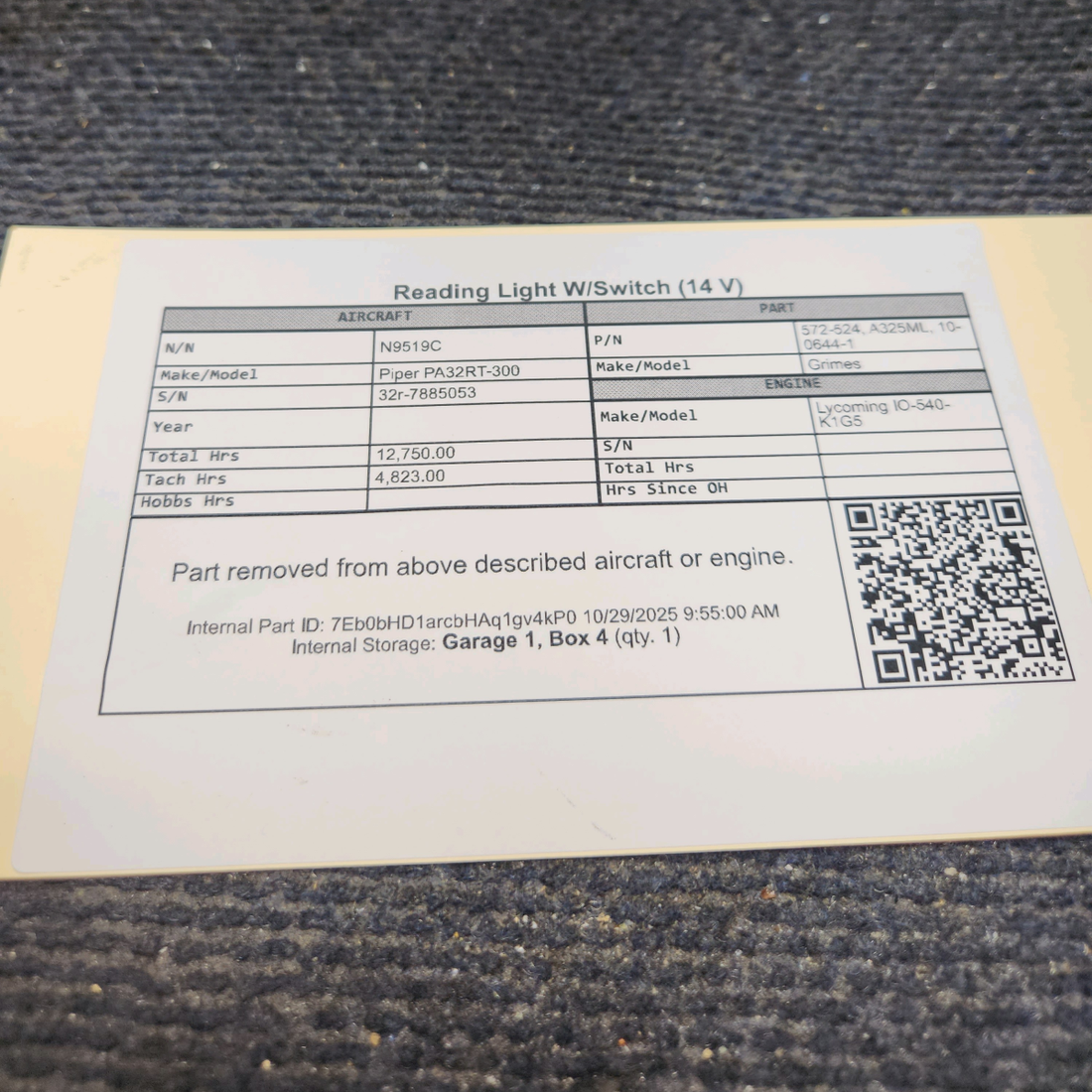 Used aircraft parts for sale, 572-524 Grimes Piper PA32RT-300 Reading Light W/Switch (14 V)