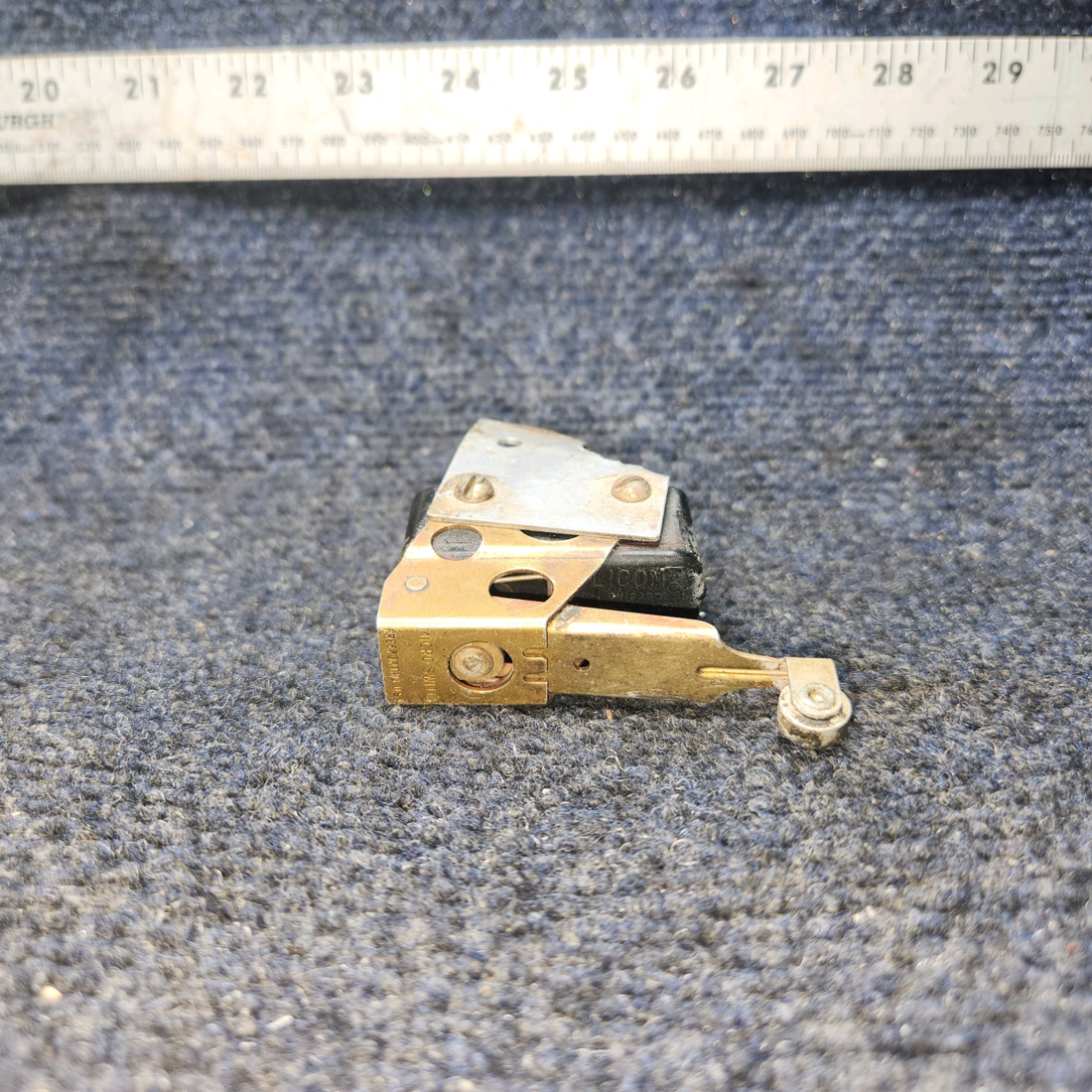 Used aircraft parts for sale, MS25026-1 Honeywell BEECHCRAFT 95-55B Micro Limit Swich ASSY