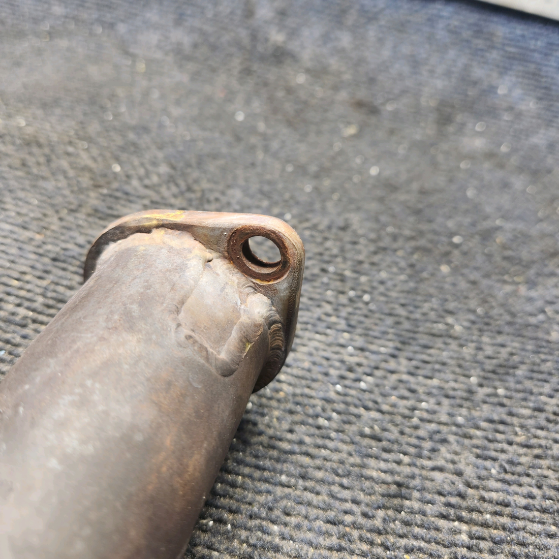 Used aircraft parts for sale, 99044-03 Piper PA-28-140 Exhaust Stack – Left Rear