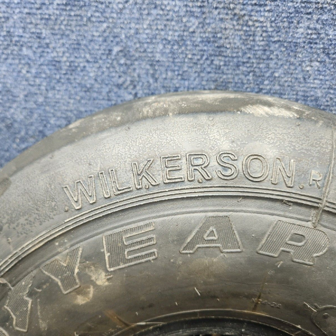 Used aircraft parts for sale, 606C66-8, 451-735 Goodyear Flight Custom III piper PA-28-181 6.00-6 6-Ply Tire w/ Tube