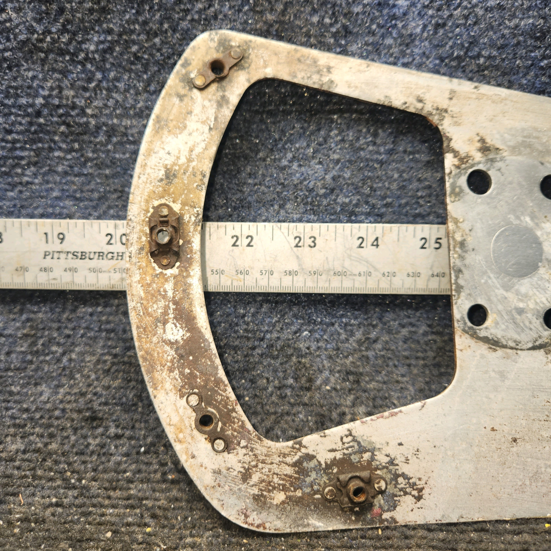 Used aircraft parts for sale, 0441187-2 cessna 150G Main Gear Plate Assembly – RH