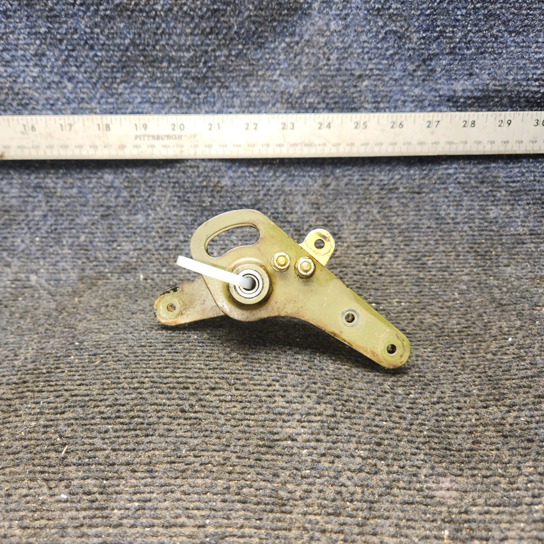 Used aircraft parts for sale, 0760611-1 Cessna 182G Aileron Bellcrank Assembly - LH