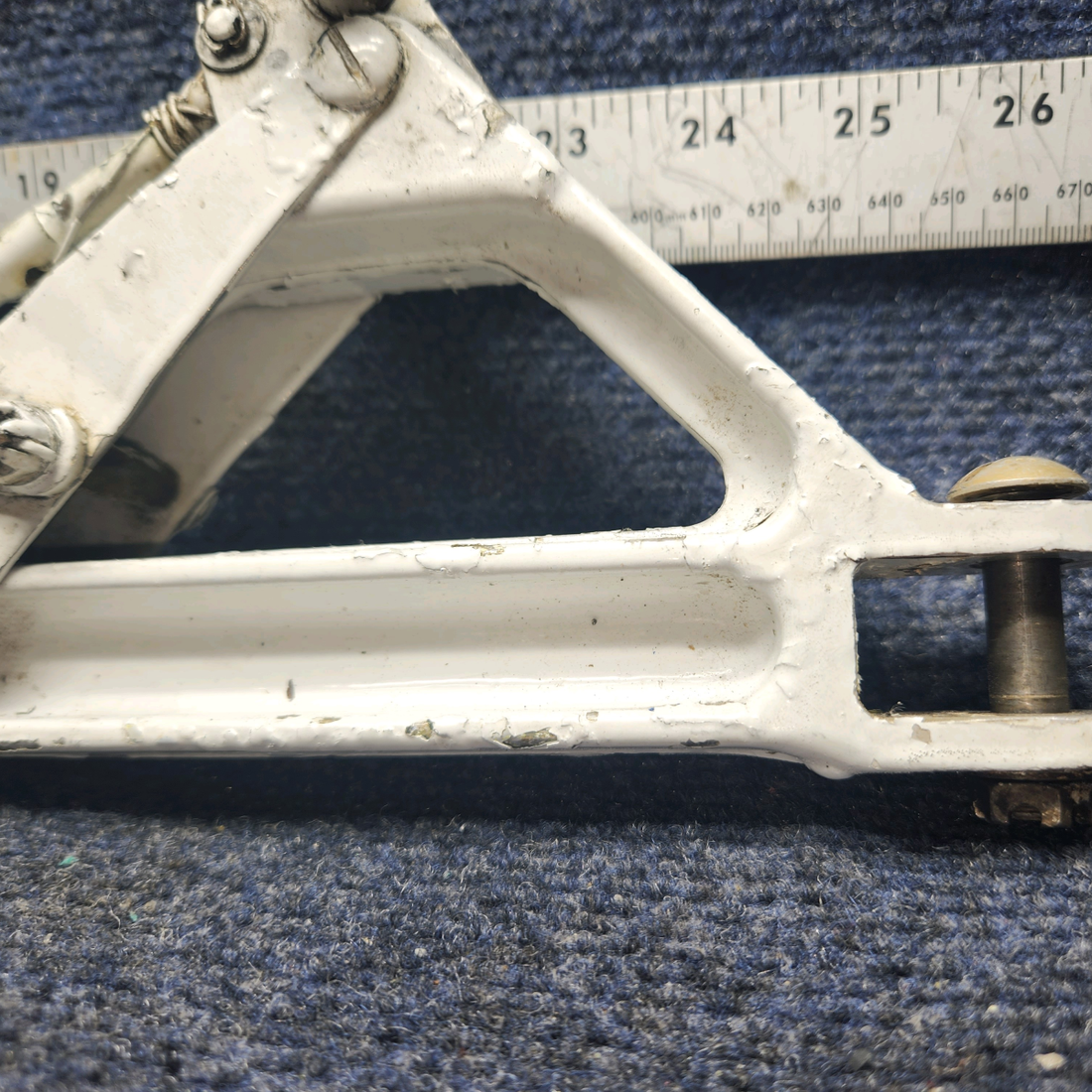 Used aircraft parts for sale, 67025-002 PIPER PA28RT-201 Main Gear Truss Link Assy w/Fitting