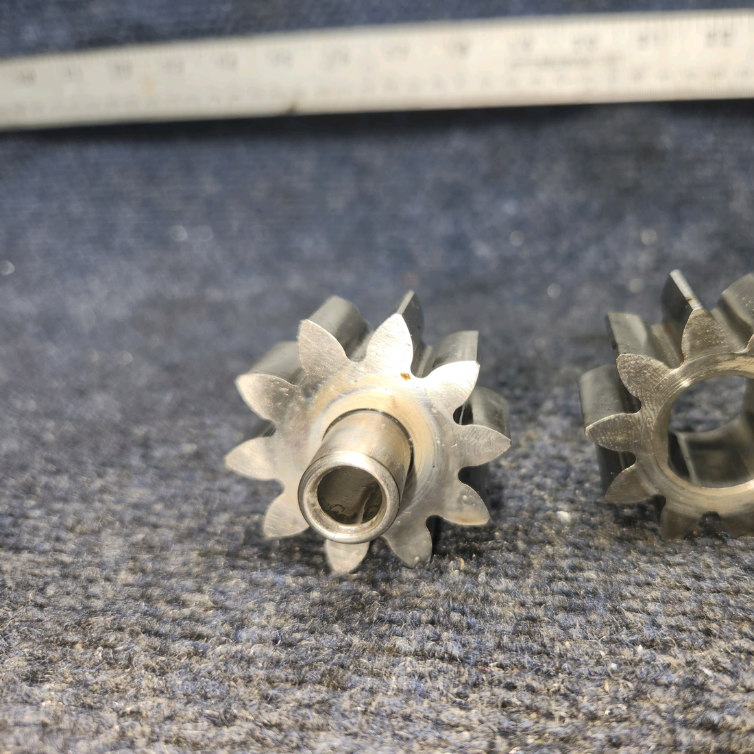 Used aircraft parts for sale, SL78528, SL181109A, SL18110 Superior O-320 Piper PA28-140 Oil Pump Doddy & Impellers