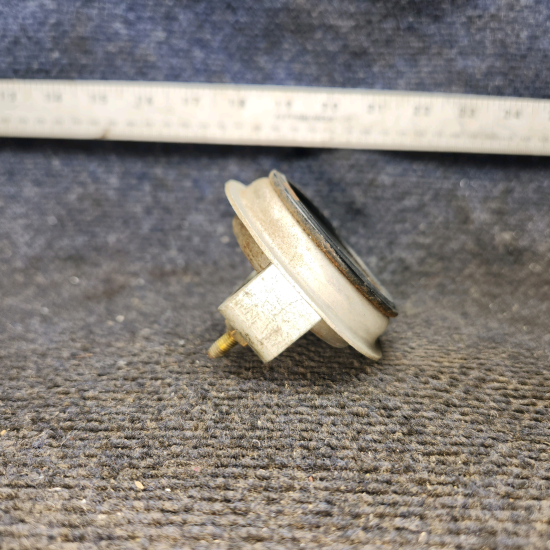 Used aircraft parts for sale, 433269 Stewart Warner cessna 150G Ammeter Indicator