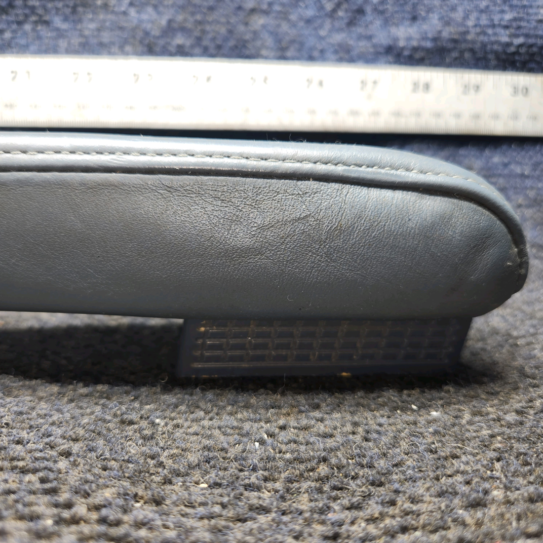 Used aircraft parts for sale, 1414082-1 Cessna 182G Armrest Assembly
