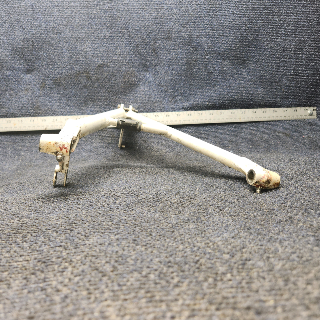 Used aircraft parts for sale, 002-820016-31 BEECHCRAFT 95-55B AFT Nose Gear Drag Brace Assy