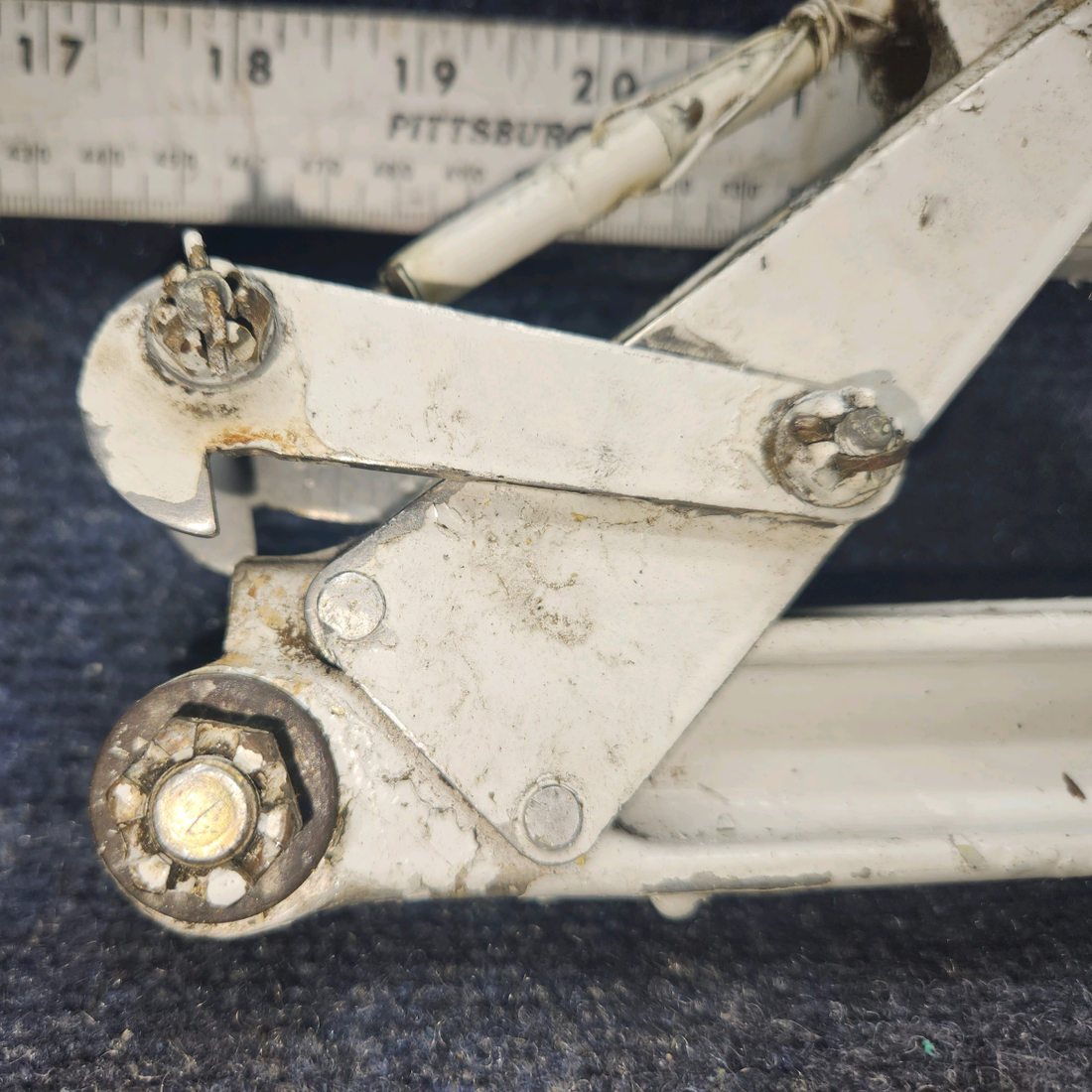 Used aircraft parts for sale, 67025-002 PIPER PA28RT-201 Main Gear Truss Link Assy w/Fitting