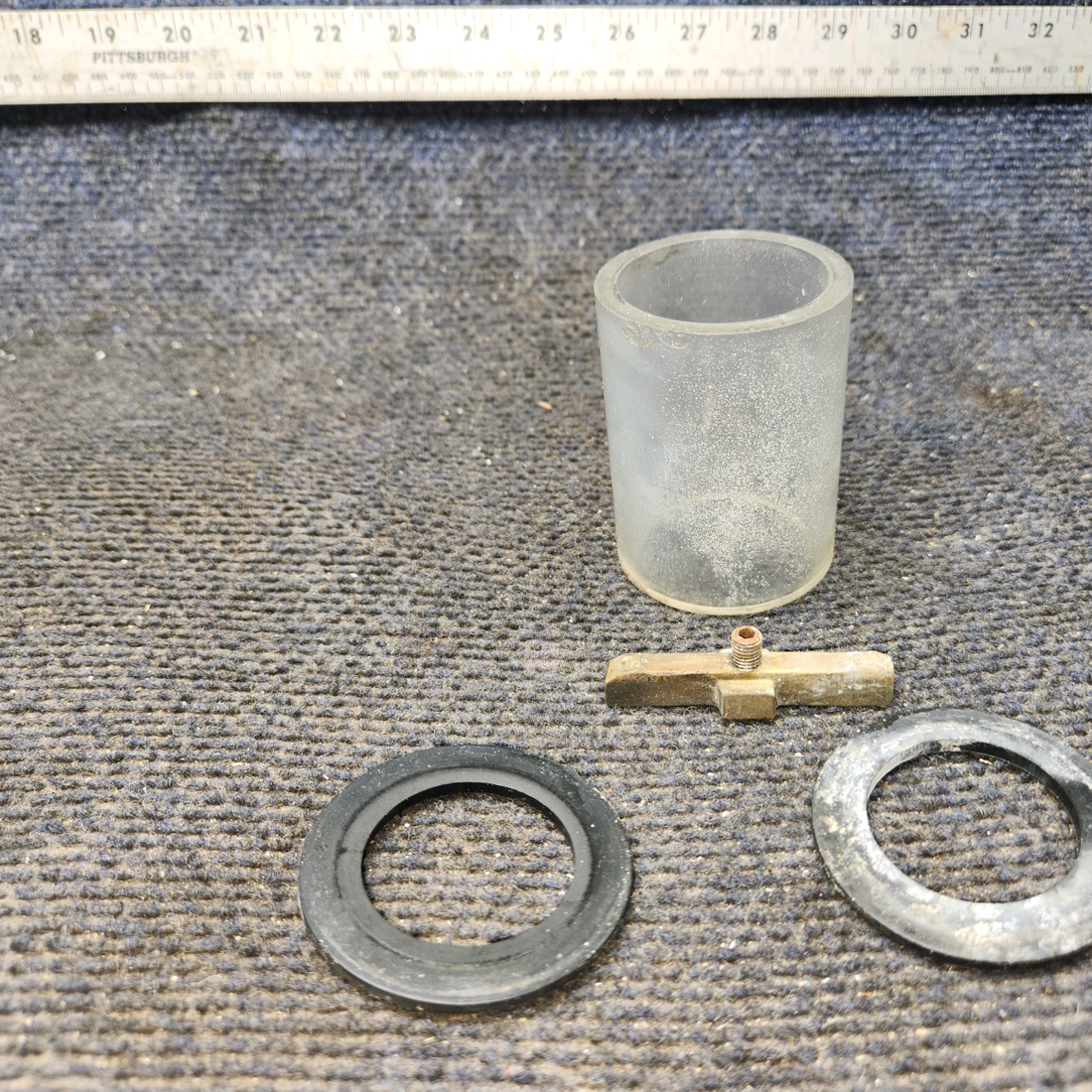Used aircraft parts for sale, 0511199-48 Cessna 172 E Fuel Strainer Assembly