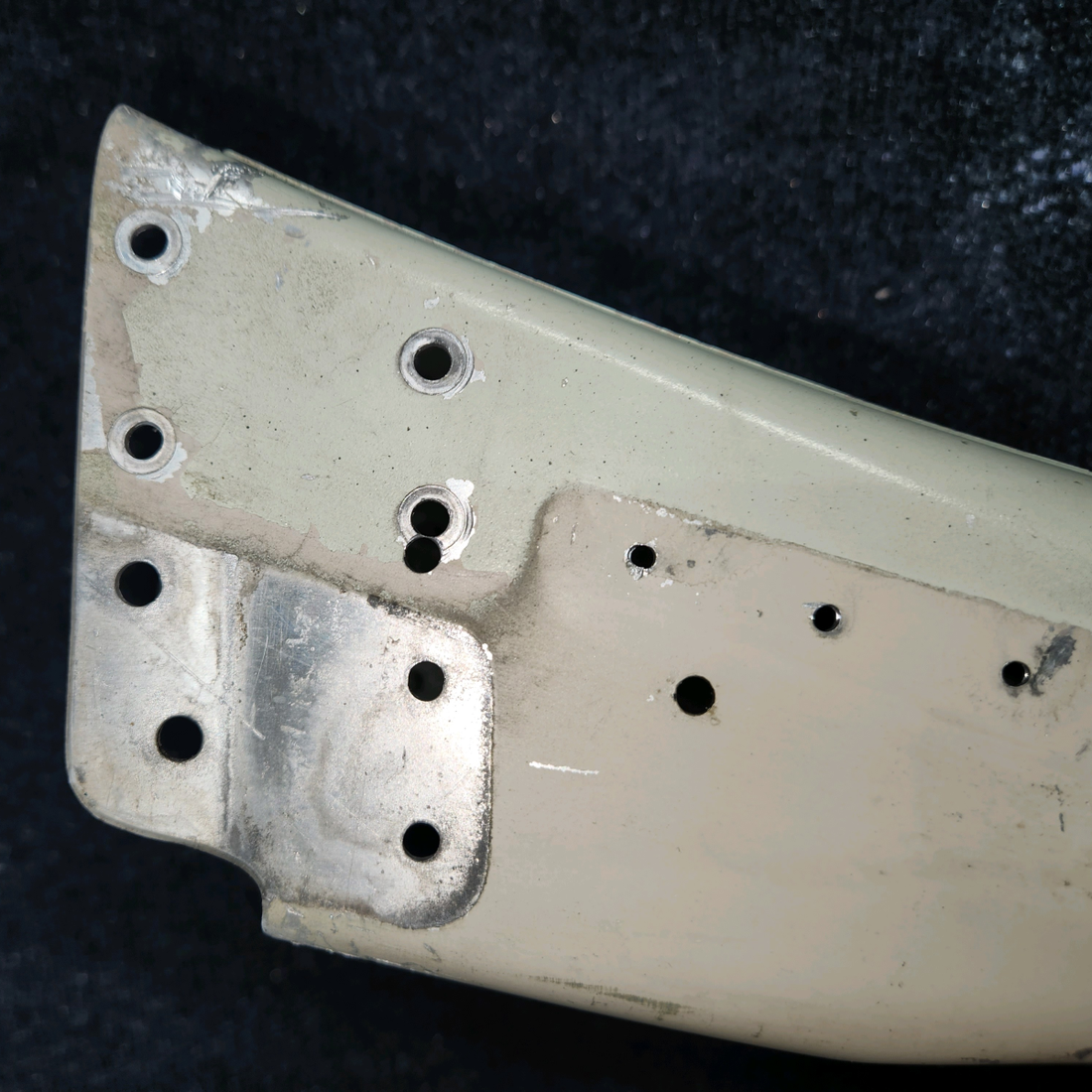 Used aircraft parts for sale, 0513007-6 Cessna 172E Front Doorpost Bulkhead Assembly RH