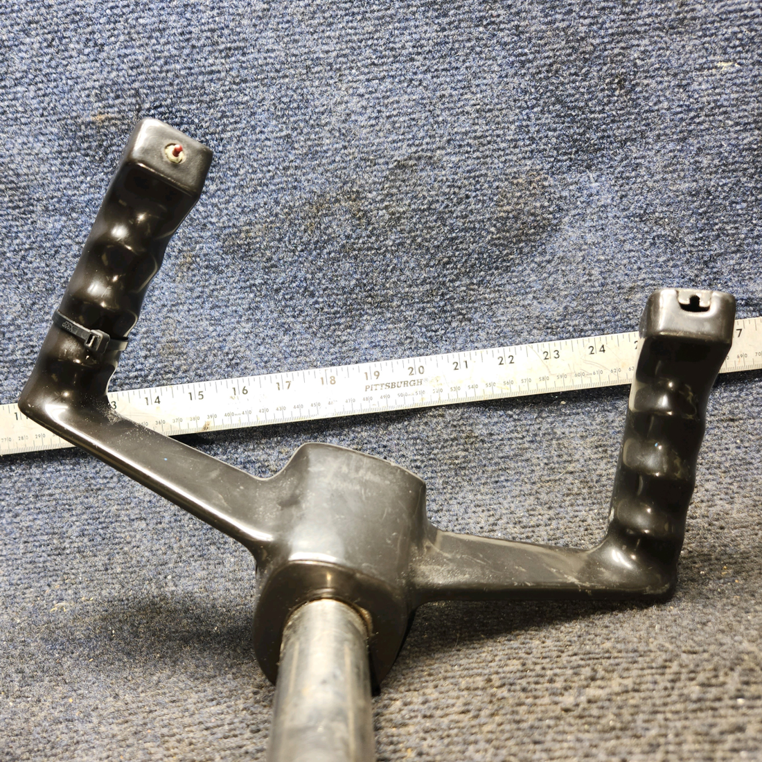 Used aircraft parts for sale, 85292-007 Piper PA28-161 Control Wheel Assy w Mic Switch (L: 14”, Dia: 1.125”)