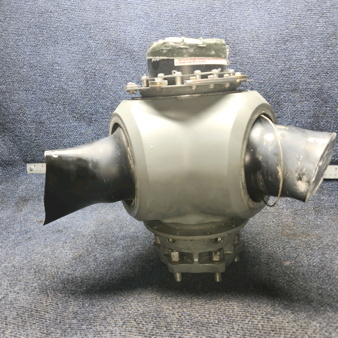 Used aircraft parts for sale, B3D36C429 McCauley B3D36-C429 Beechcraft A24R Three Blade Propeller-Blades Are Damaged "Hub Only"