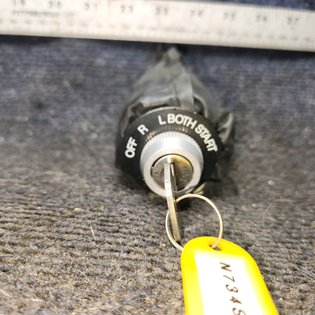Used aircraft parts for sale, C292501-0104 cessna 172N Starter Ignition Switch with Key