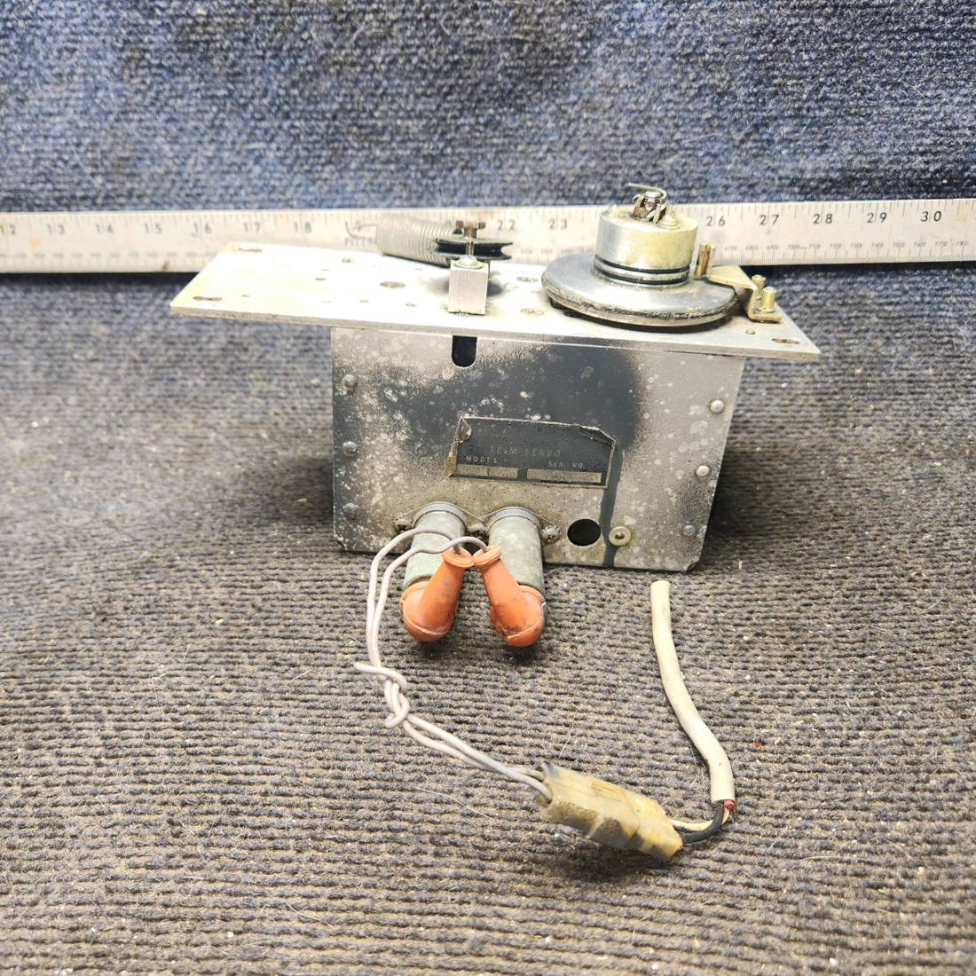 Used aircraft parts for sale, 65821-05 piper PA-28-181 Trim Servo Assembly