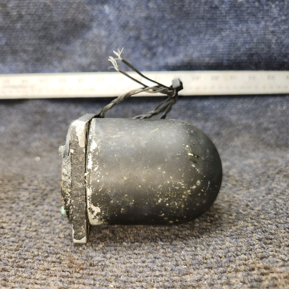 Used aircraft parts for sale, C-2300-DL4 Cessna 172F Dash Mounted Compass, Lighted - 12 V