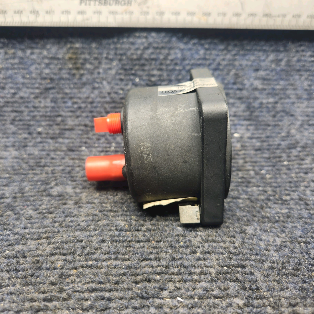 Used aircraft parts for sale, 169-380018-1 Beechcraft A23A Musketeer Custom III FUEL PRESSURE INDICATOR