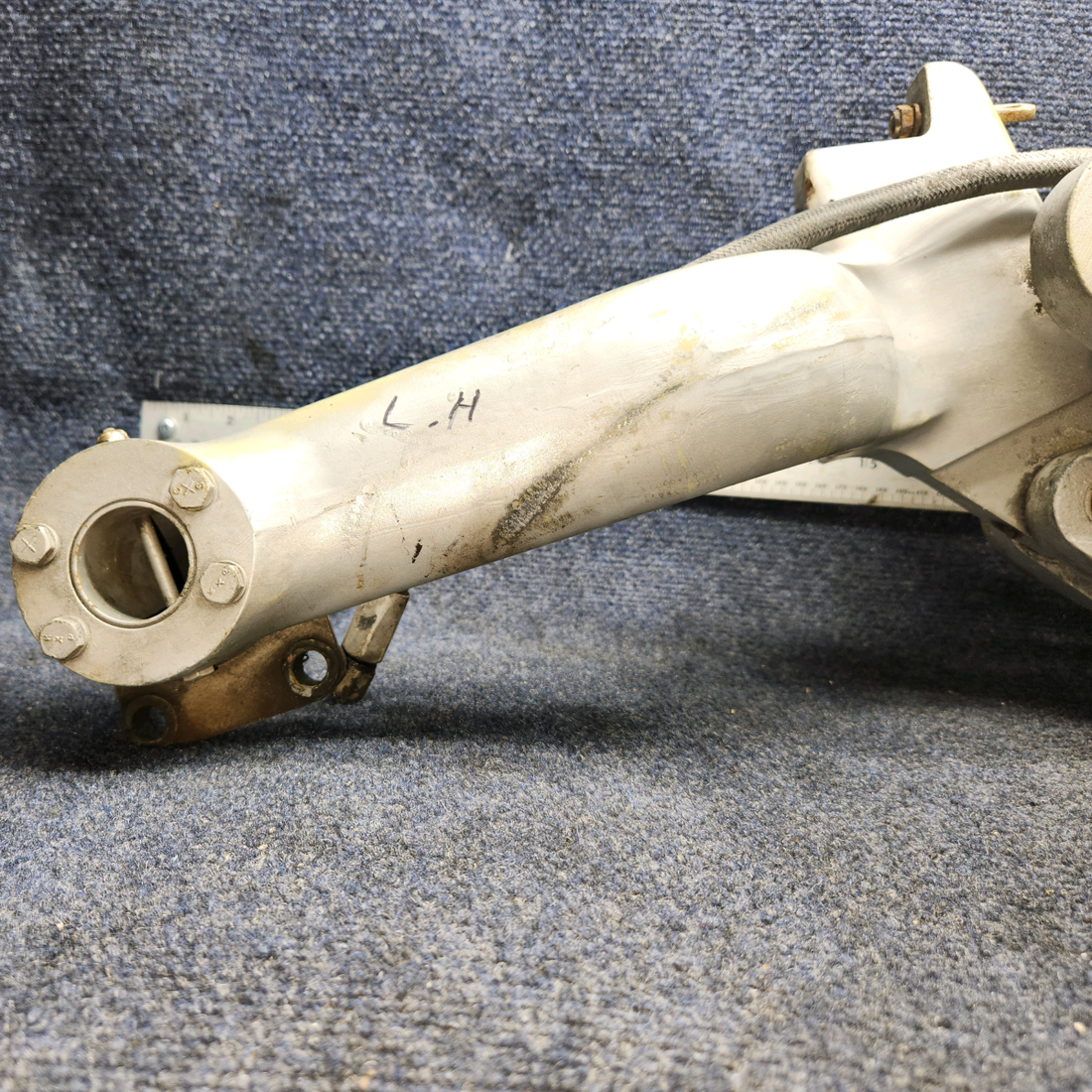 Used aircraft parts for sale, 169-810001-601 Beechcraft A24R Main Landing Gear Assembly LH