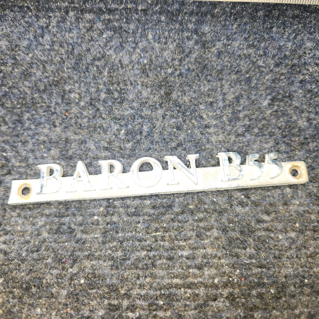 Used aircraft parts for sale, Emblem Set BEECHCRAFT 95-55B Emblem Set – Beechcraft Baron B55