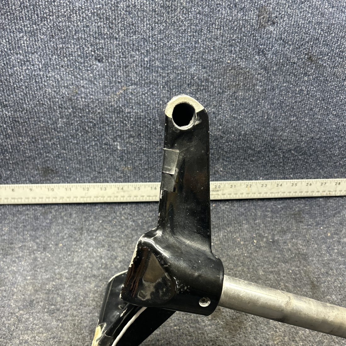 Used aircraft parts for sale, 79276-000 PIPER PA28-140 WHEEL ASSEMBLY