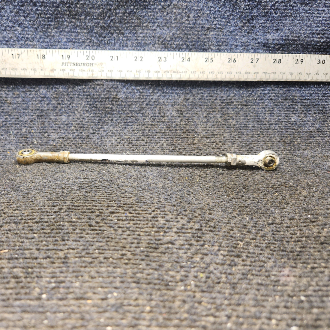 Used aircraft parts for sale, 0523537 Cessna 182G Flap Push-Pull Rod Assembly