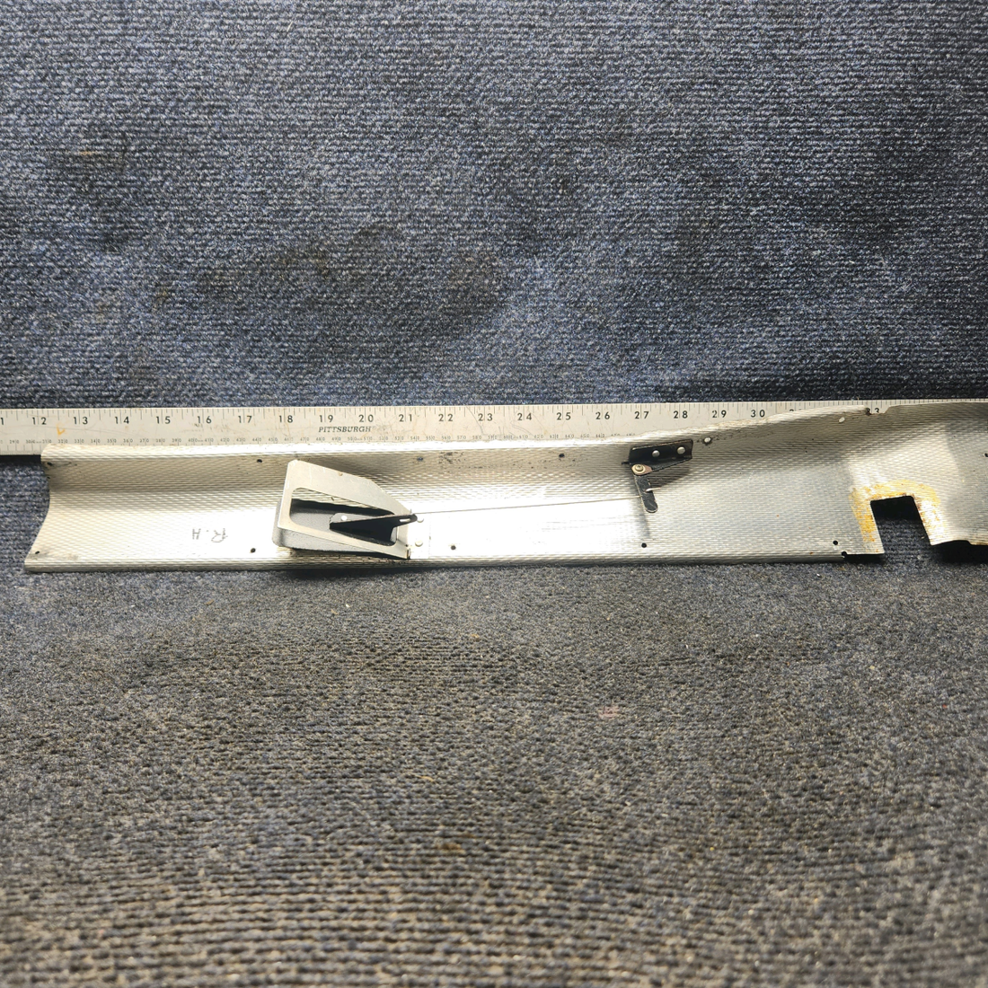 Used aircraft parts for sale, 36511-003 Piper PA28-161 Cabin Heat Duct Center Assembly - RH