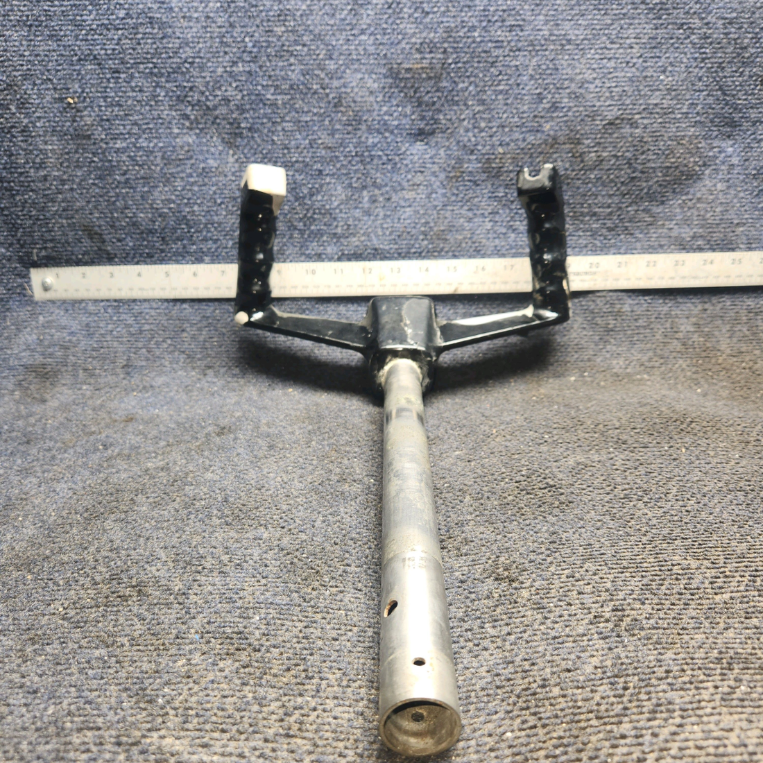 Used aircraft parts for sale, 79276-000 PIPER PA28-140 Wheel Assembly