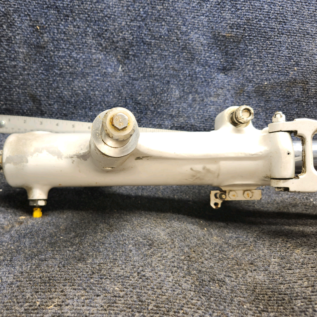 Used aircraft parts for sale, 96766-017 Piper PA32RT-300 Main Gear Strut Assembly with Torque Links - RH