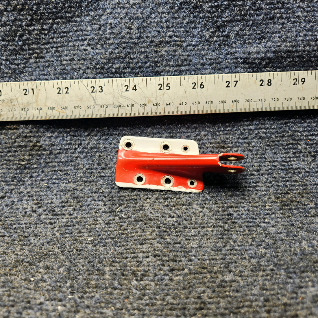 Used aircraft parts for sale, 79475-007 Piper PA28-140 Cabin Door Hinge Upper