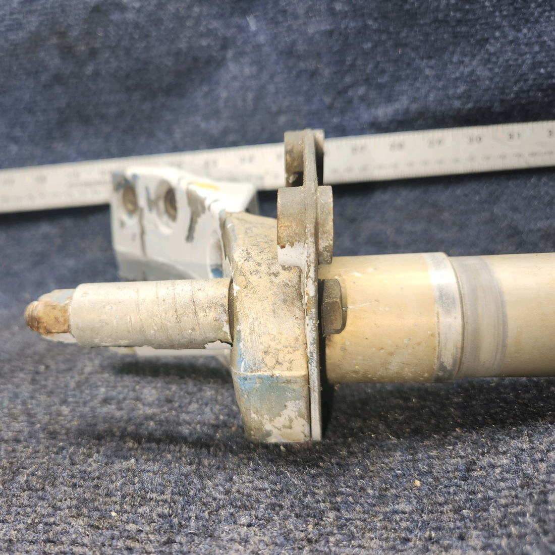 Used aircraft parts for sale, 701042-1 American Gruman A1A AXLE MAIN LANDING GEAR