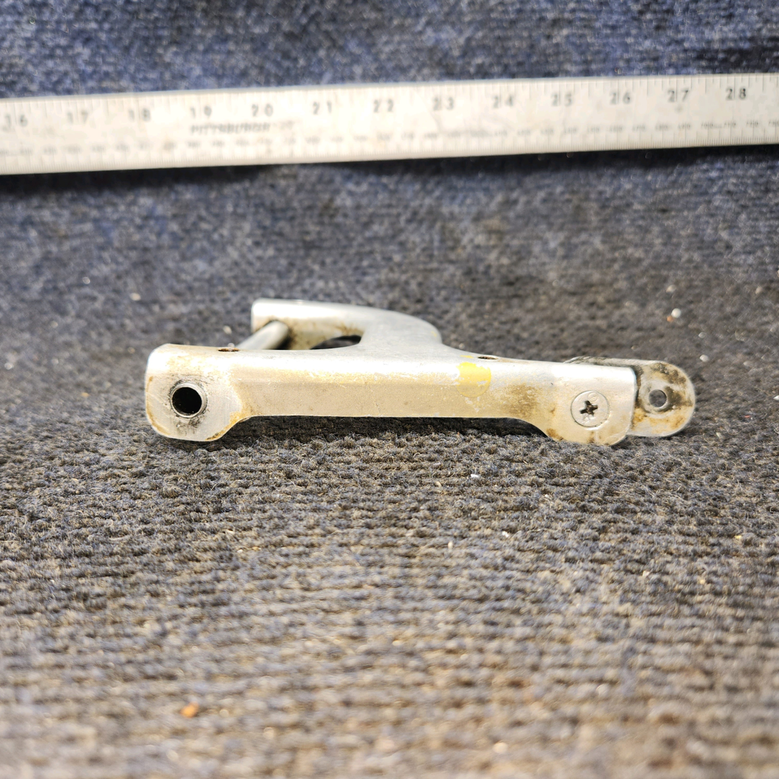 Used aircraft parts for sale, 35-815118 Beechcraft 35-33 Landing Gear Door Idler