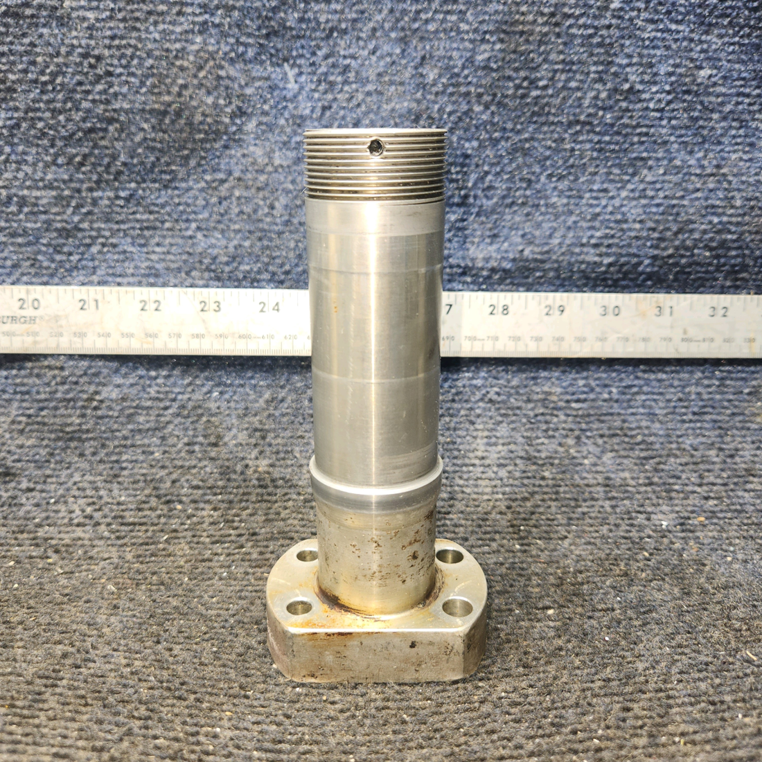 Used aircraft parts for sale, 0541124 cessna 150G Main Gear Axle
